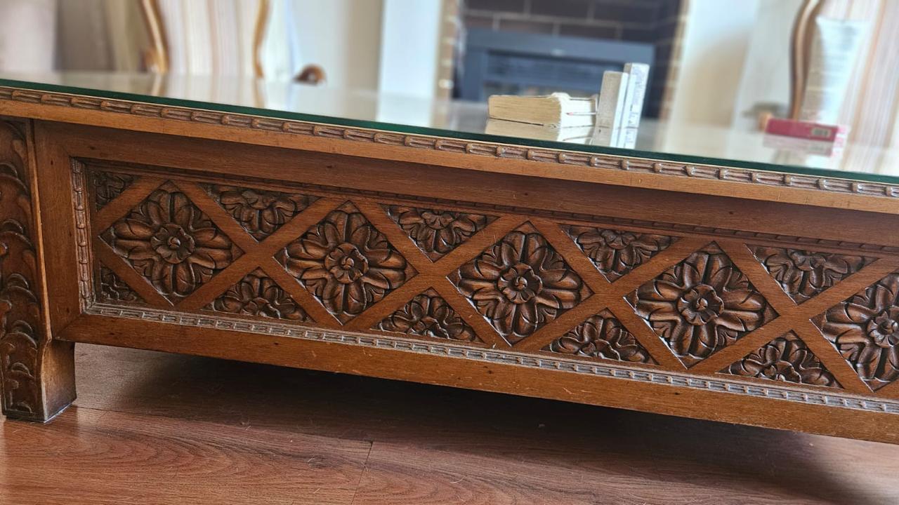 Mesa de centro Nogal labrado - Imagen 3