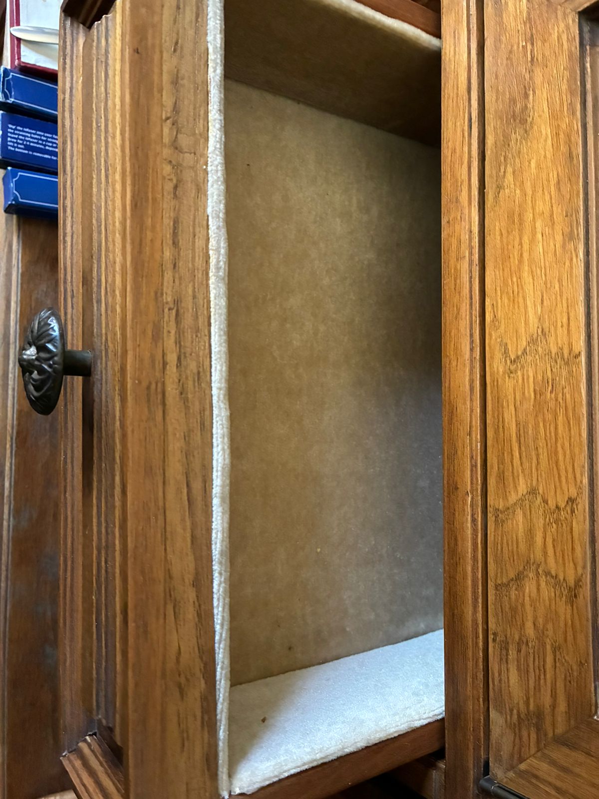 Mueble buffet biblioteca tallada de los años 90 - Imagen 6