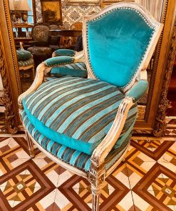 Par de sitiales verde esmeralda antiguos Luis XVI