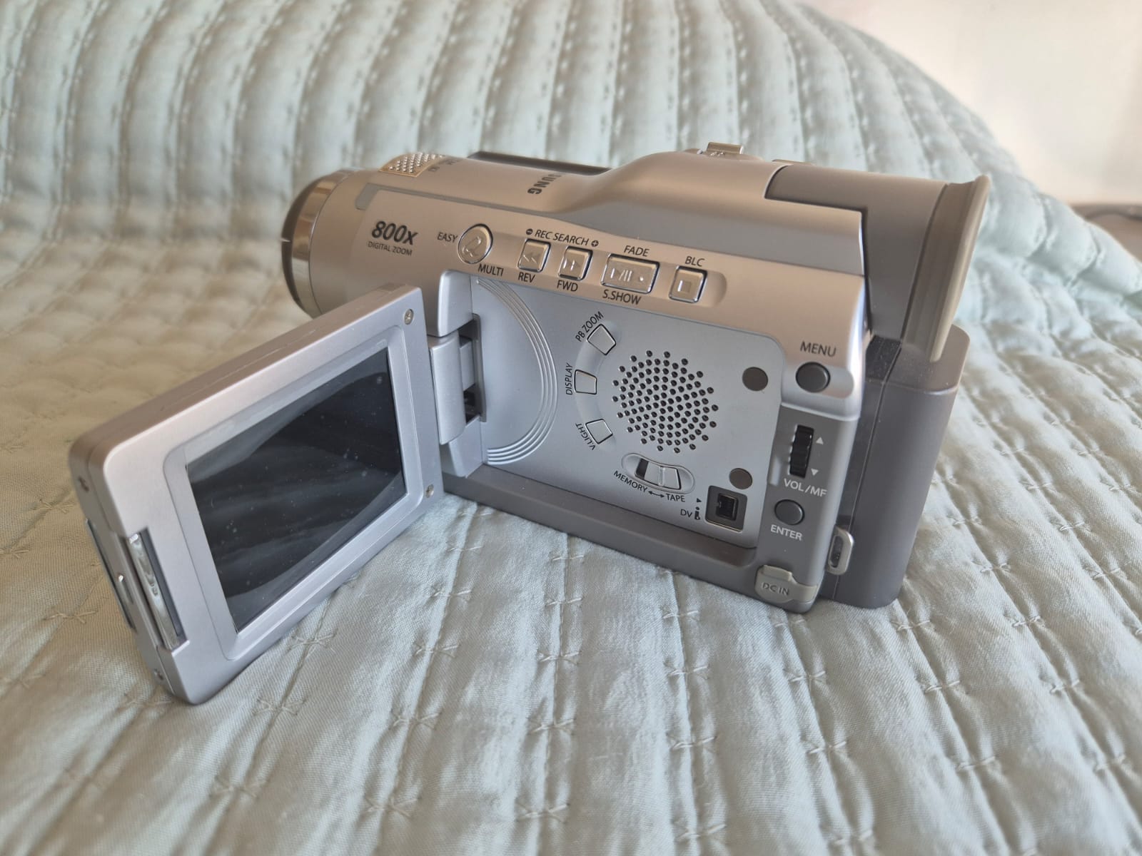 Cámara de video Samsung antigua - Imagen 7