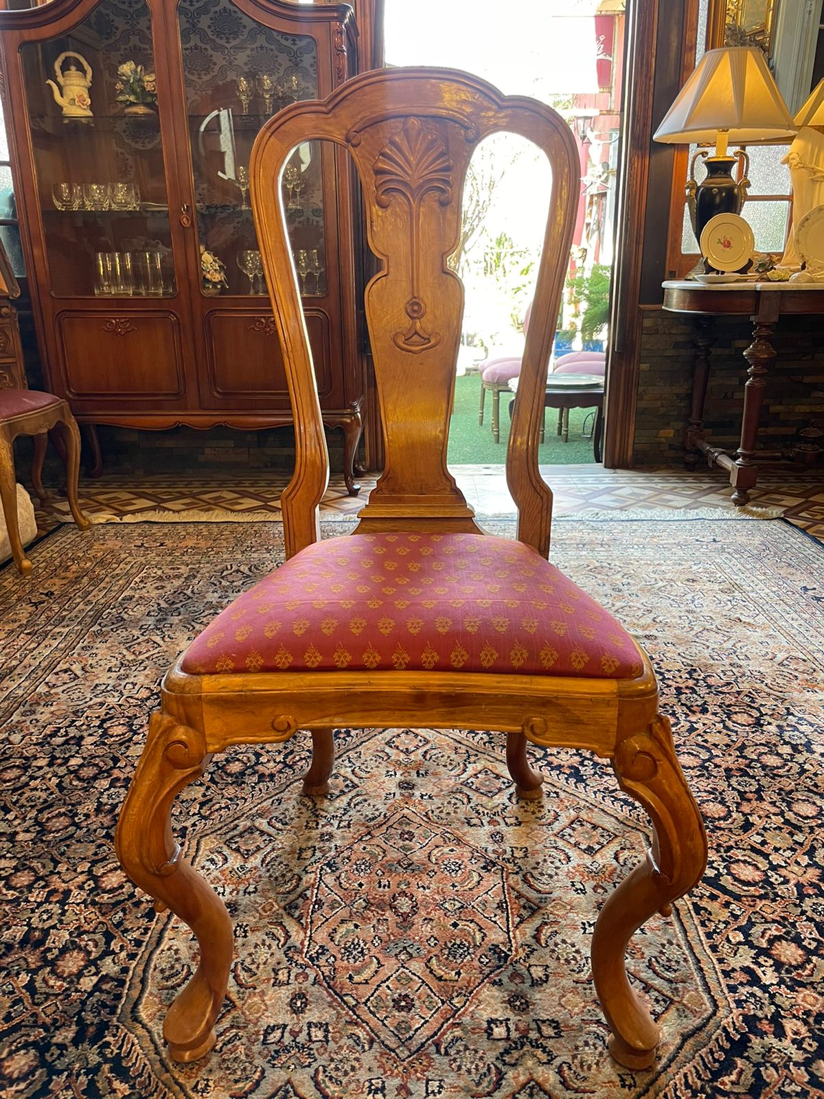 Juego de 8 sillas diseño Enrique Concha - Imagen 4