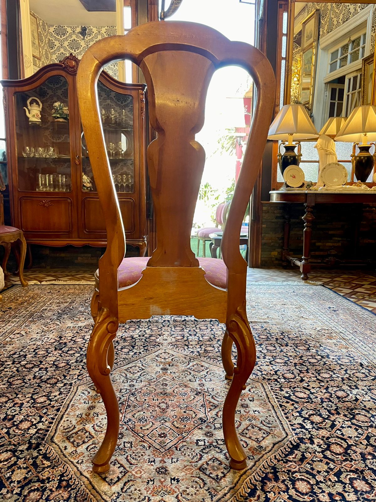 Juego de 8 sillas diseño Enrique Concha - Imagen 9