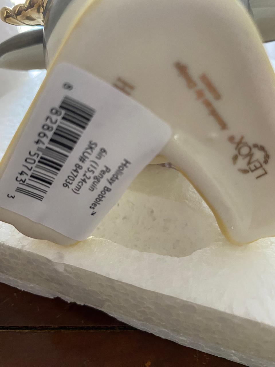 Pingüino navideño decorativo Lenox - Imagen 4