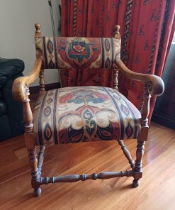 Sitial madera antiguo