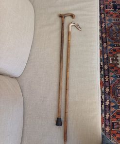 Bastones antiguos de madera