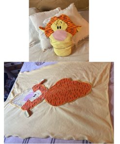 Manta de polar Tigger Disney con cojín