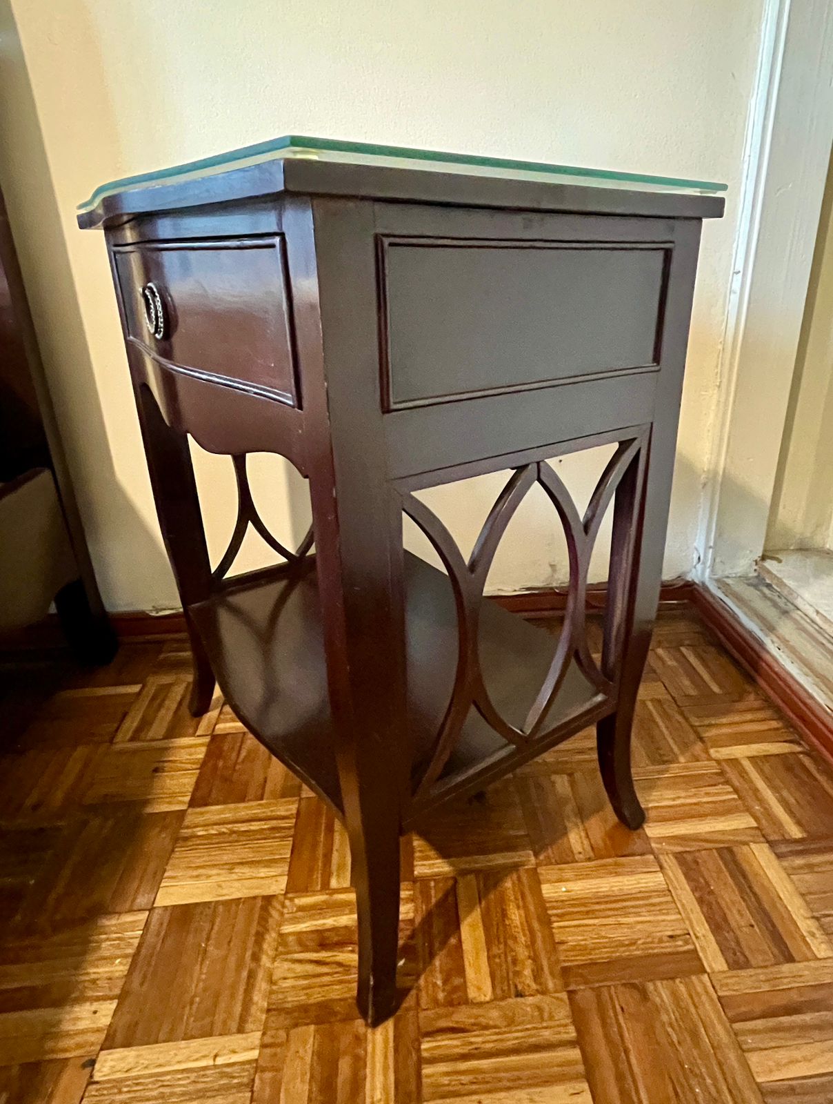 Juego dormitorio cama 1 plaza con veladores y espejo - Imagen 11