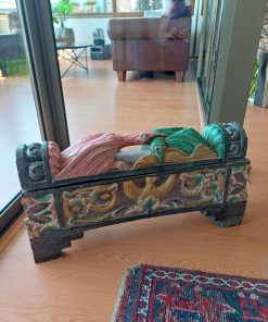 Figura madera tallada aves con almacenamiento