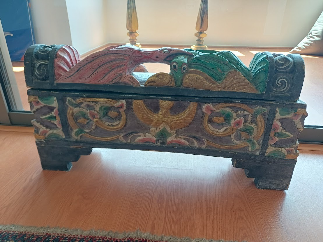 Figura madera tallada aves con almacenamiento - Imagen 2