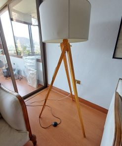 Lámpara de pie trípode madera
