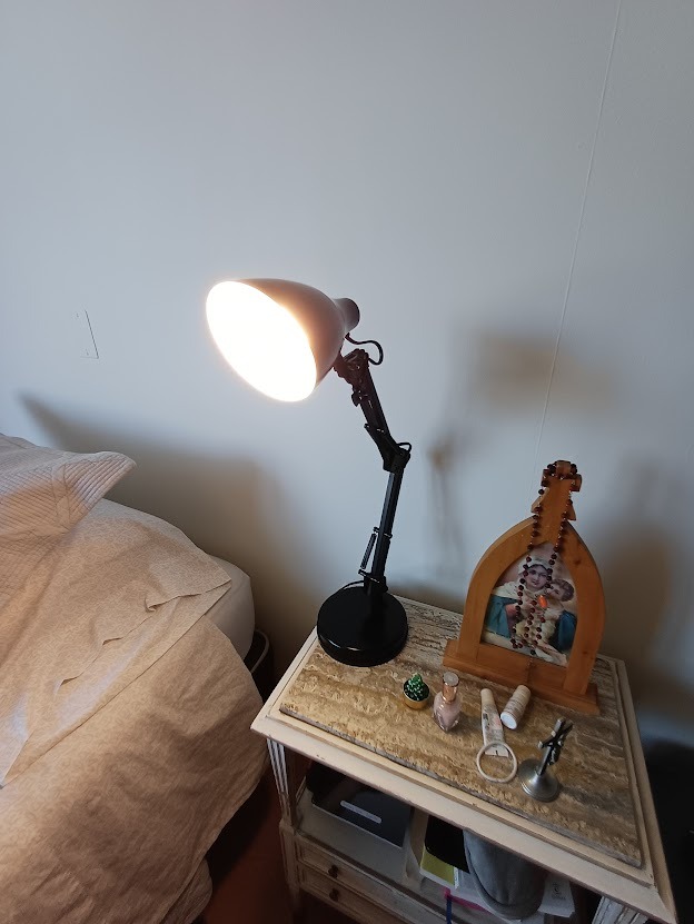 Lámpara velador o escritorio negra articulada - Imagen 3