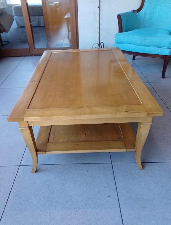 Mesa de centro de madera
