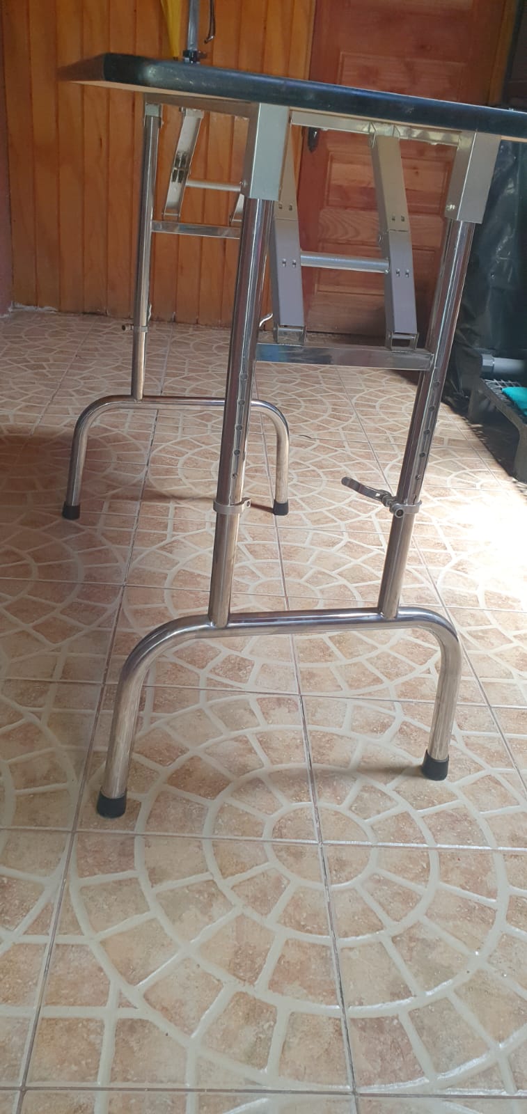 Mesa de peluquería canina - Imagen 2