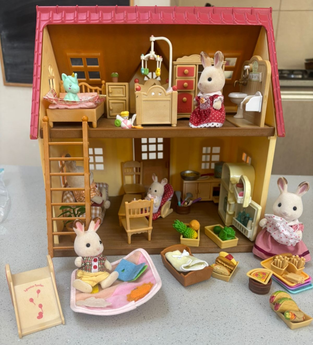 Casa Sylvanian Families con accesorios