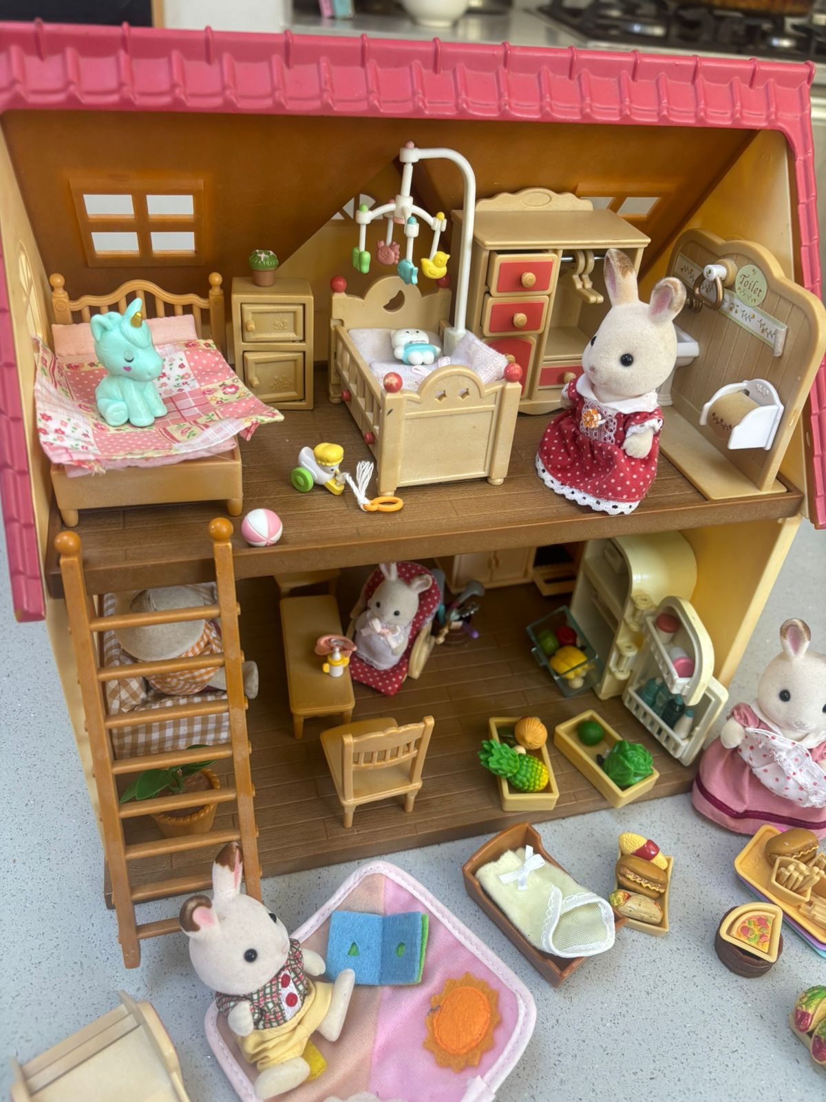 Casa Sylvanian Families con accesorios - Imagen 3