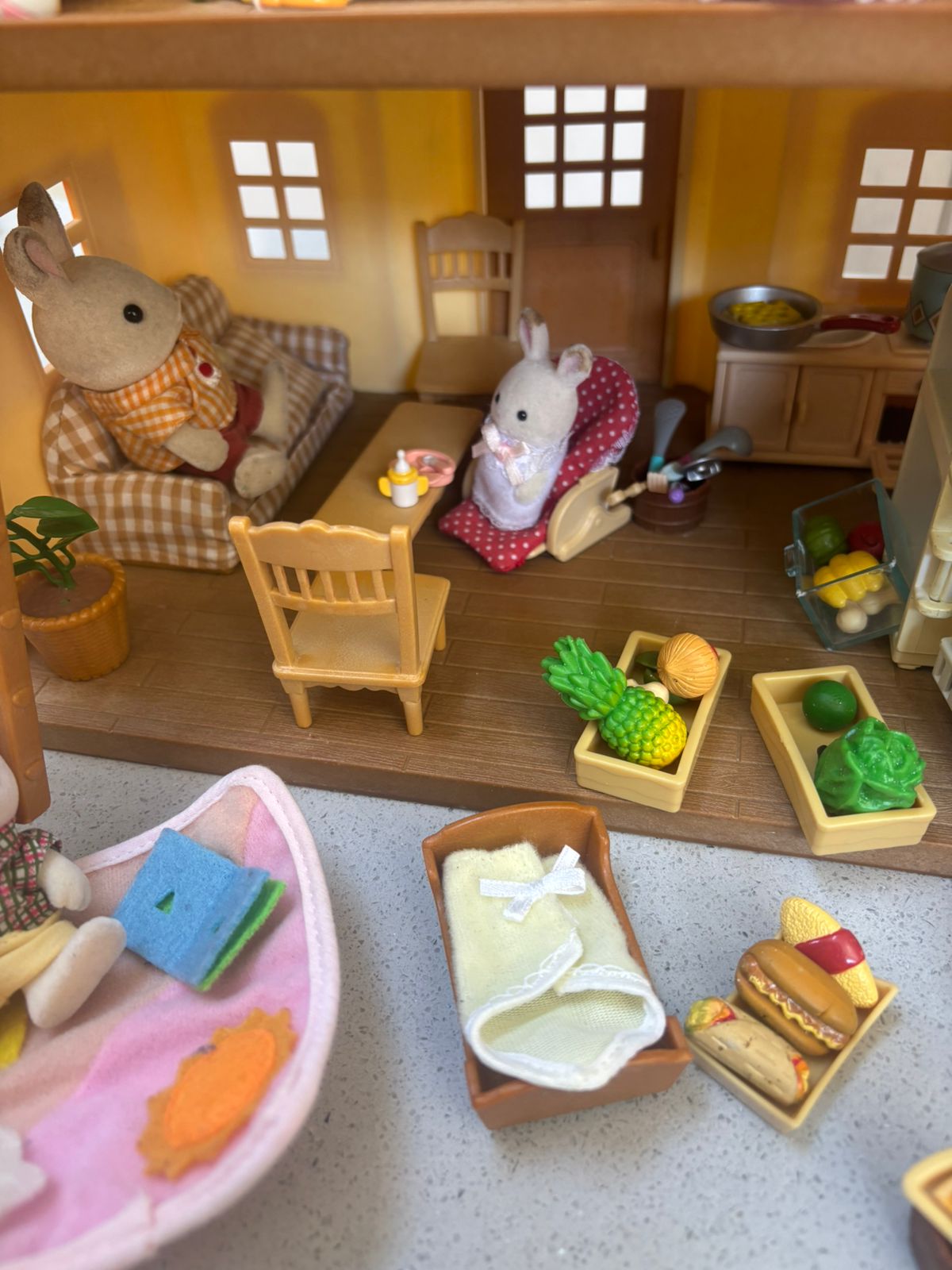 Casa Sylvanian Families con accesorios - Imagen 4