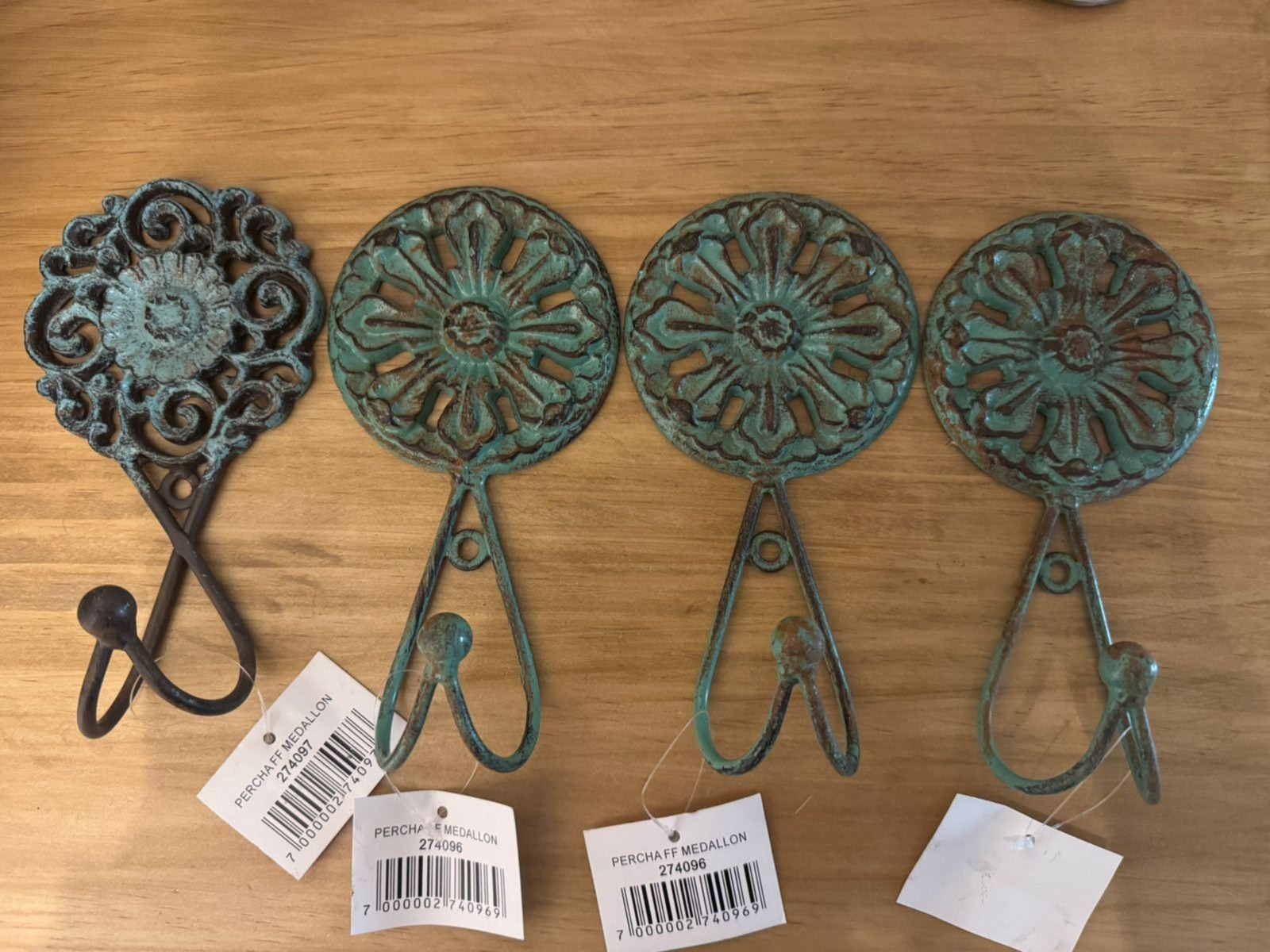 Set 4 perchas metálico