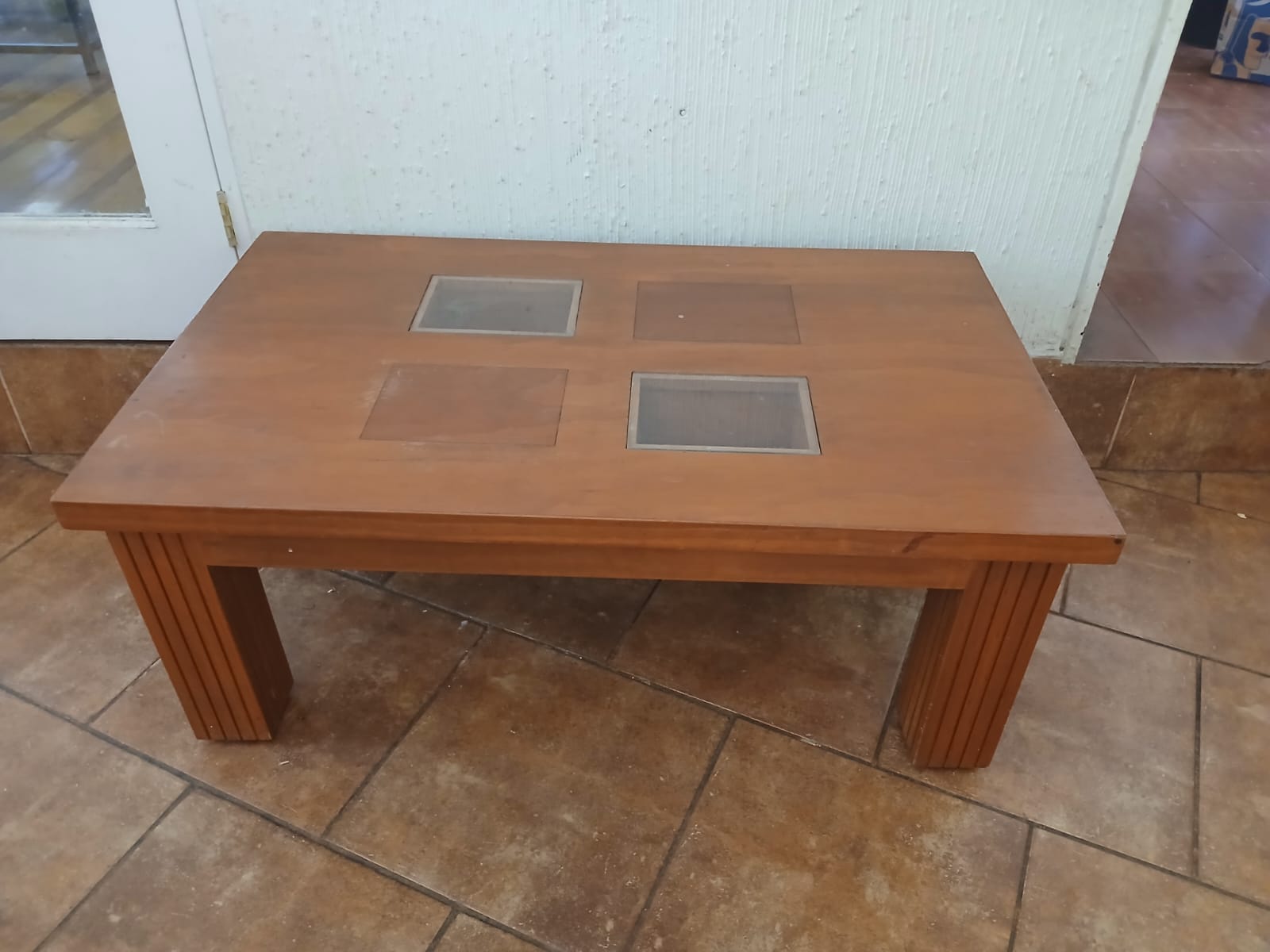 Mesa de centro cuadrados vidrio y madera - Imagen 3