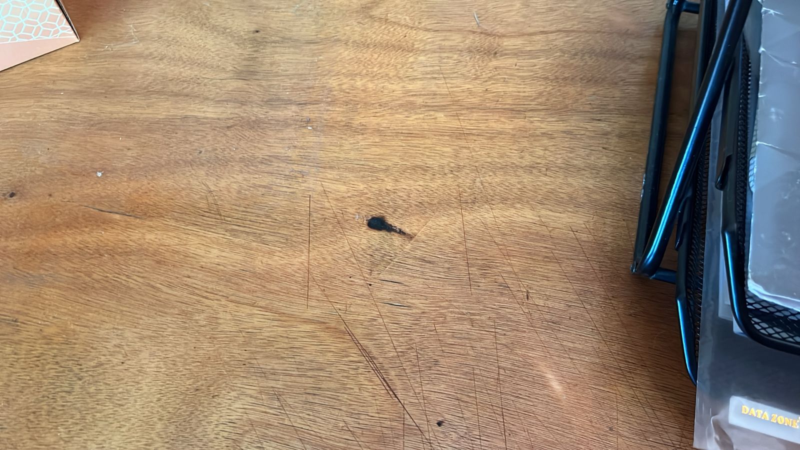 Escritorio madera con espacio para PC de torre - Imagen 2