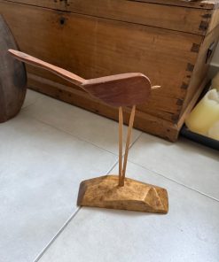 Ave de madera