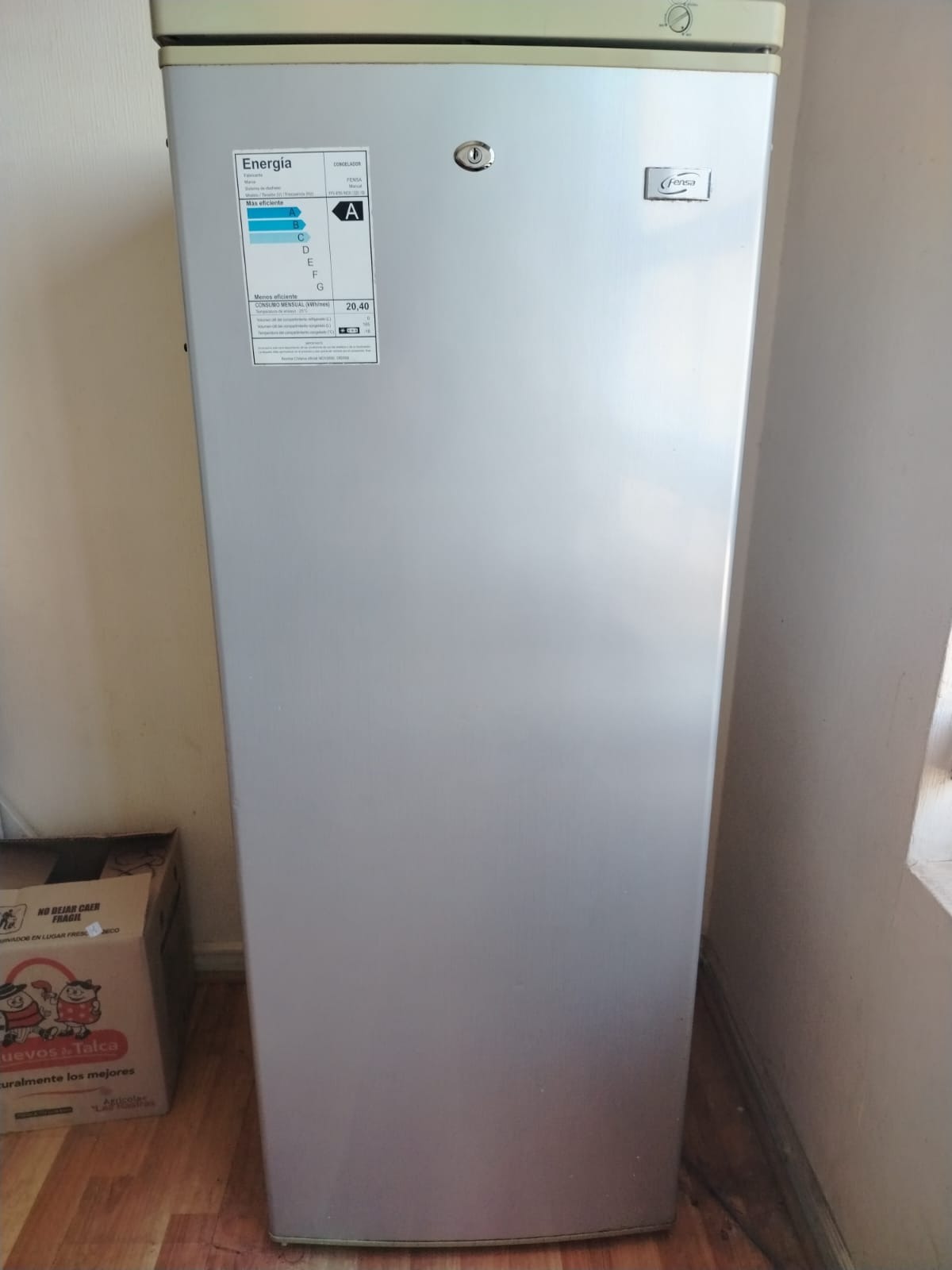 Congelador vertical Fensa 165 Lts