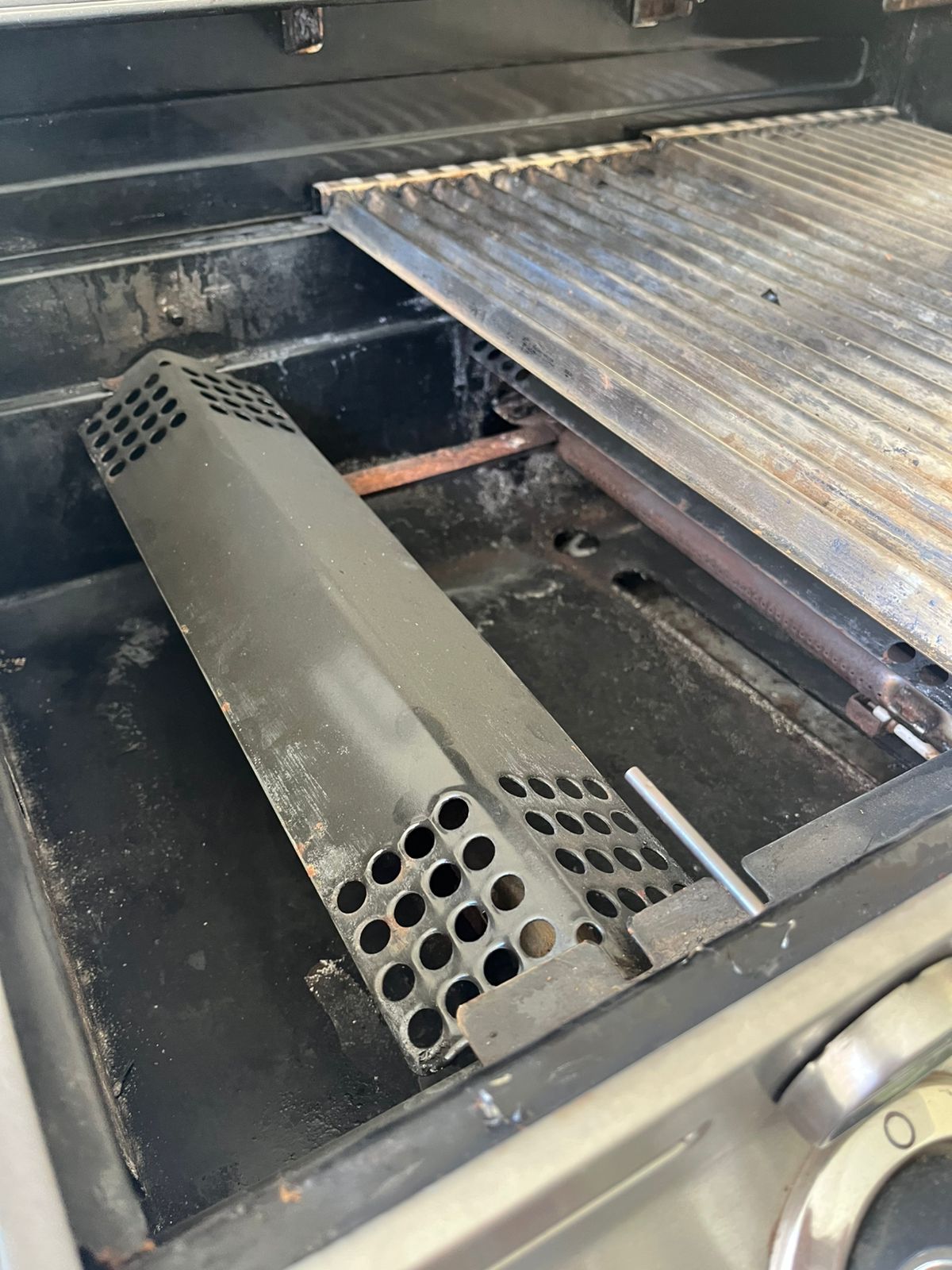 Parrilla a gas Charbroil performance 3 quemadores más lateral - Imagen 4