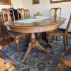Juego de comedor extensible encina con 2 sitiales y 6 sillas