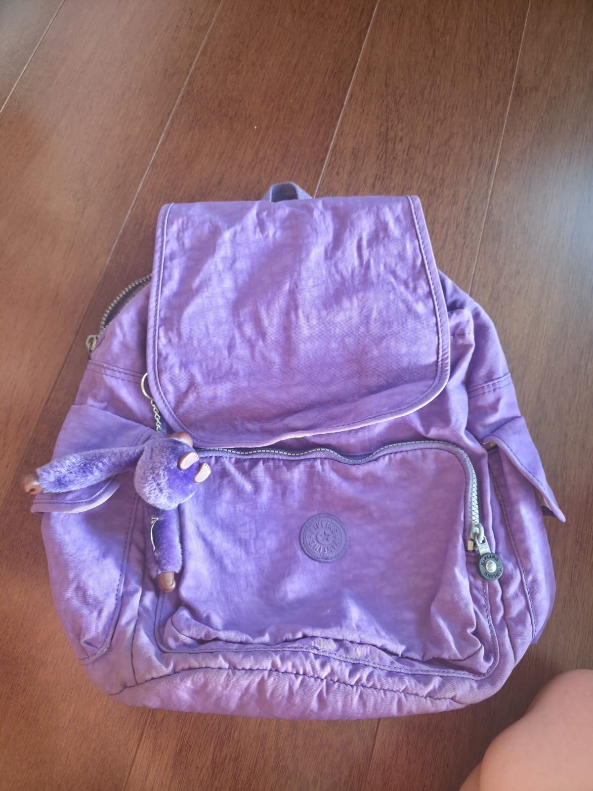 Mochila Kipling morada