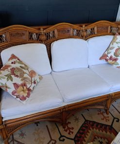 Sofás rattan natural con cojines