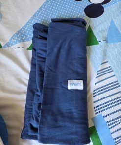 Fular azul marca Infanti