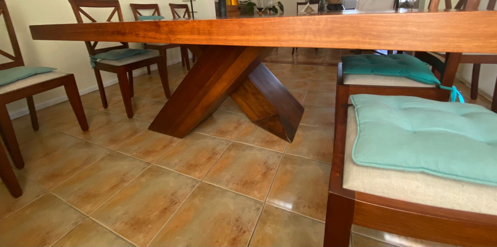 Juego de comedor Roble macizo con 8 sillas cruzadas - Imagen 4