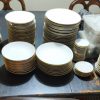 Juego de porcelana 233 piezas mixtas borde dorado