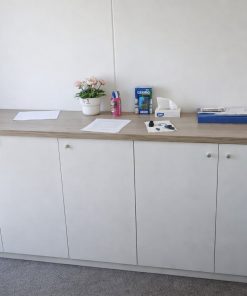 Buffet gabinete organizador 4 puertas melamina