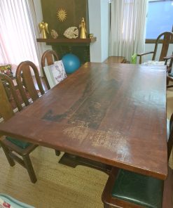 Juego de comedor Roble con 2 sitiales y 6 sillas cuero