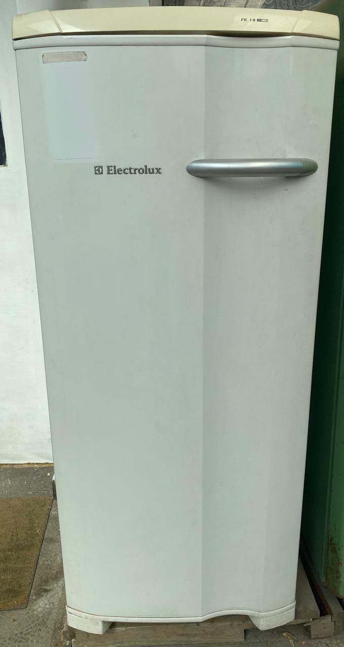 Congelador freezer vertical Electrolux