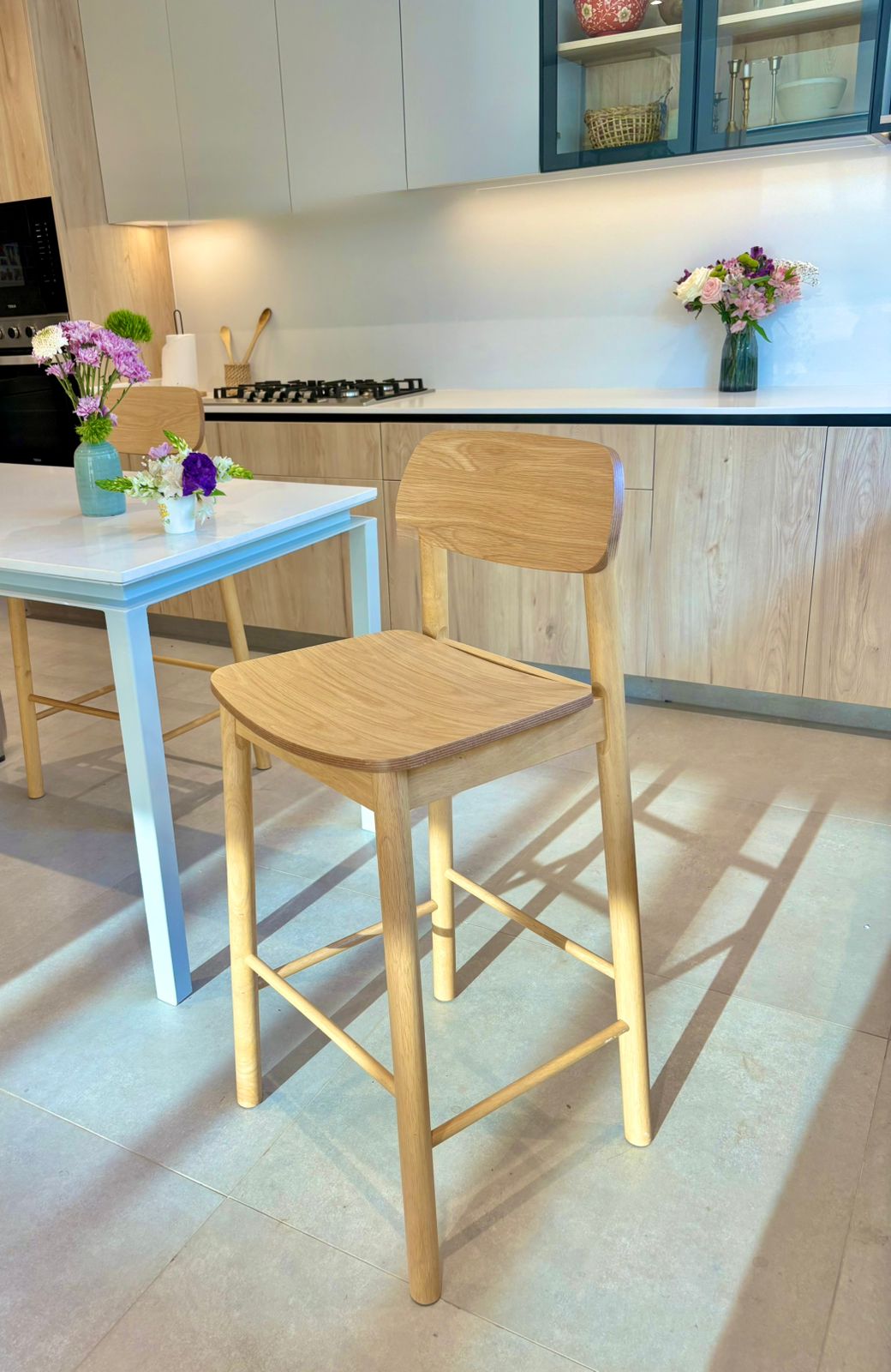 Juego 4 taburetes bar madera Owen Form Design - Imagen 4