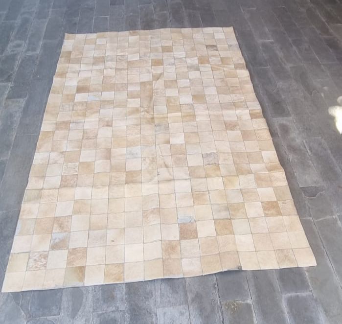 Alfombra patchwork cuero de vaca tonos claros