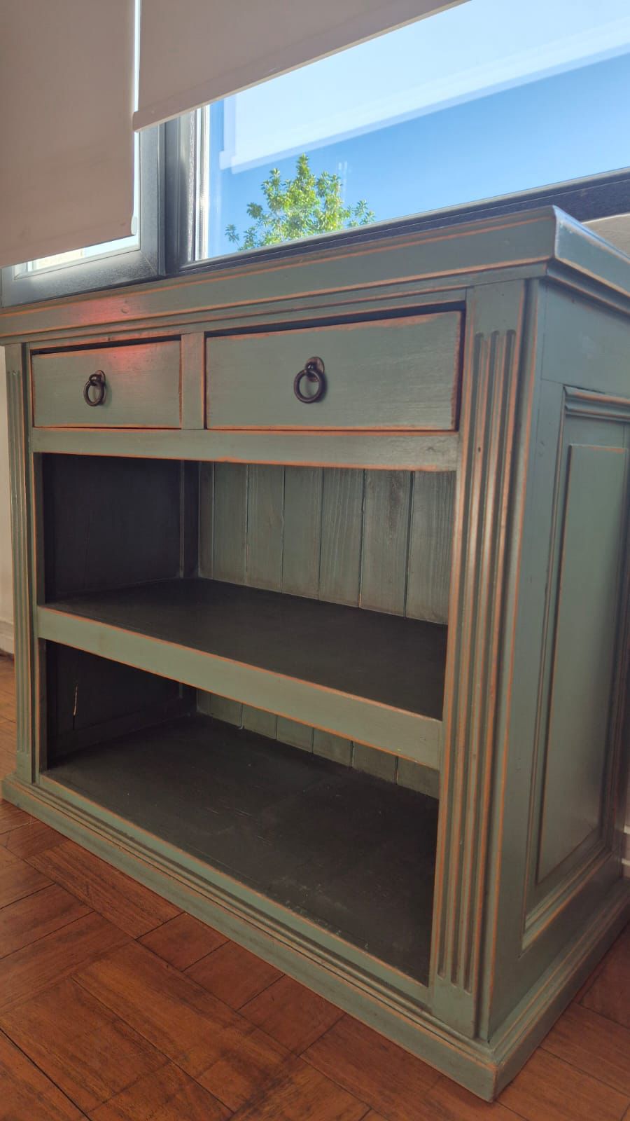 Mueble buffet aparador madera maciza Manantiales