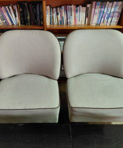 Sillones blanco ribete negro