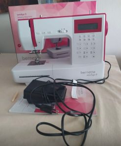 Máquina de coser computarizada Bernette Sew&Go 8