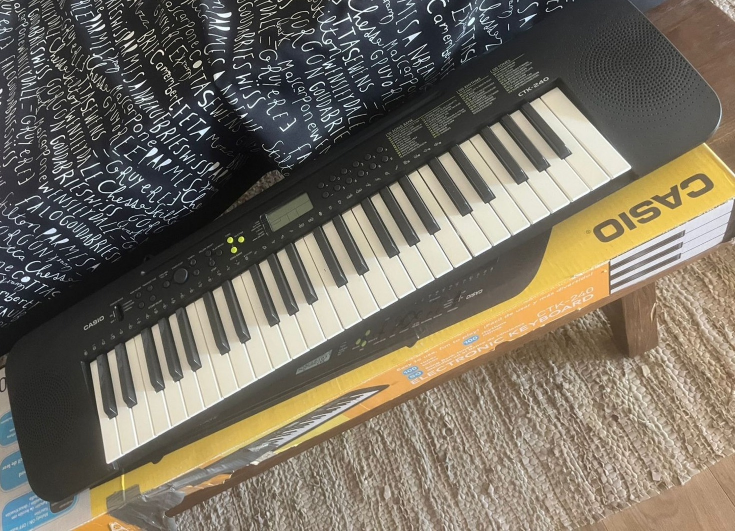 Teclado electrónico Casio 49 teclas CTK-240