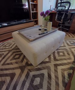 Pouf tela beige con bandeja