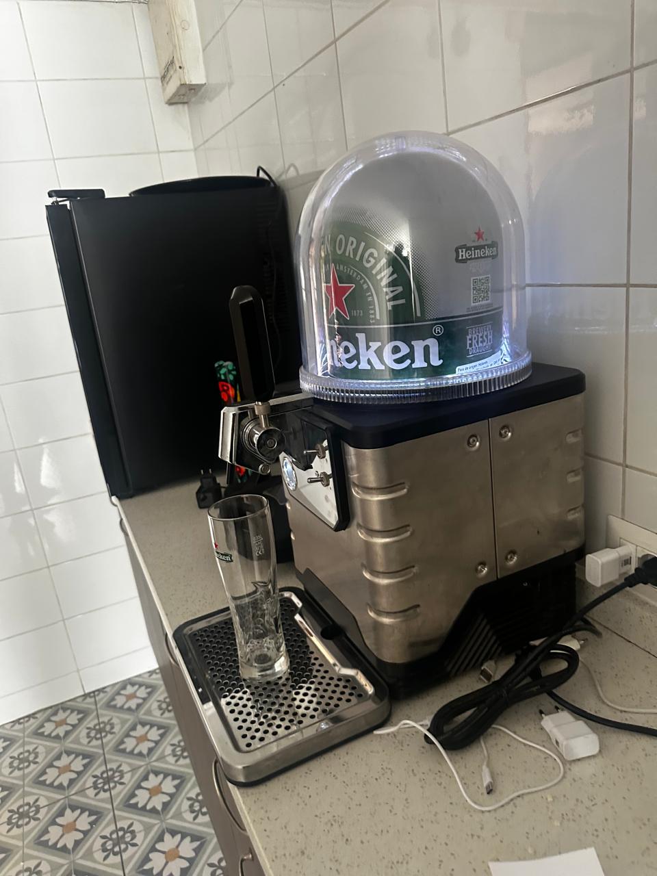 Dispensador de cerveza Heineken - Imagen 2