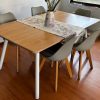 Juego de comedor aula Medular con 6 sillas tulip