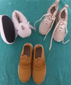 Lote de zapatillas y pantuflas