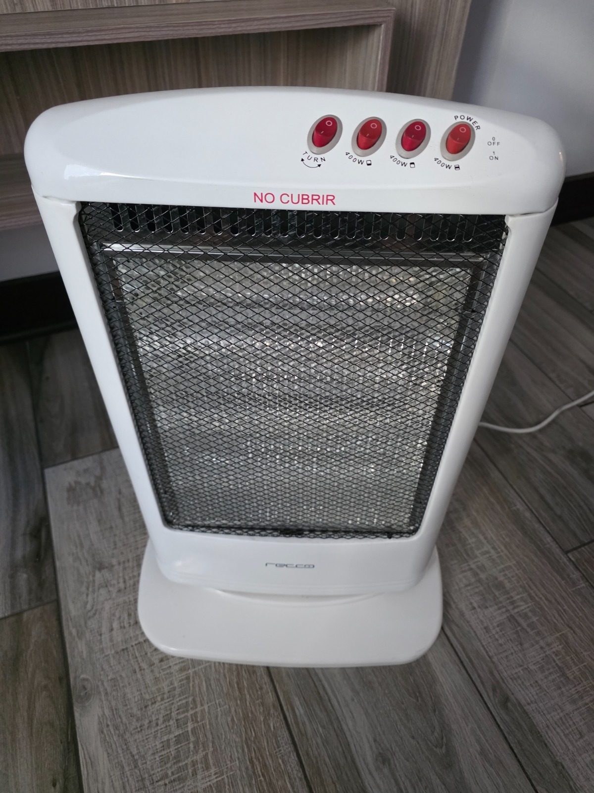 Estufa calefactor eléctrico Recco