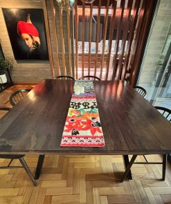 Mesa de comedor cuadrada café Lenga