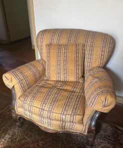 Sillones estilo Luis XVI patas talladas