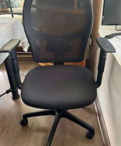 Silla de escritorio negra malla