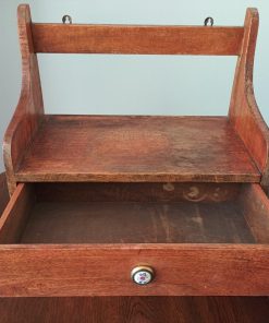Repisa madera con cajón